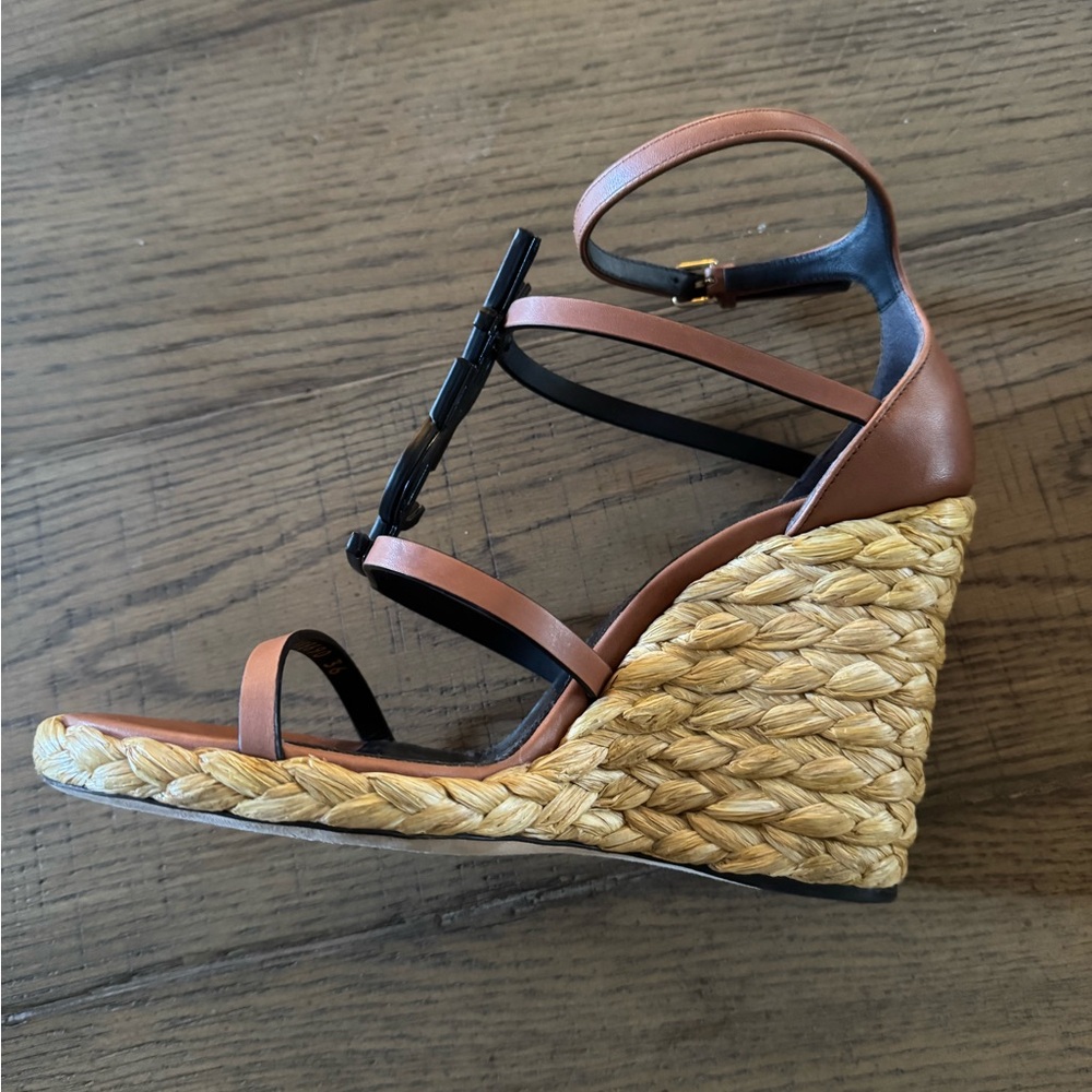 Saint Laurent Cassandra YSL Logo Raffia wedge sandal in New Papaya.  Size 36 - Picture 5 of 16